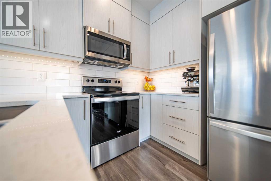 Single Family House for Sale in  Crestridge Common SW Crestmont Calgary 