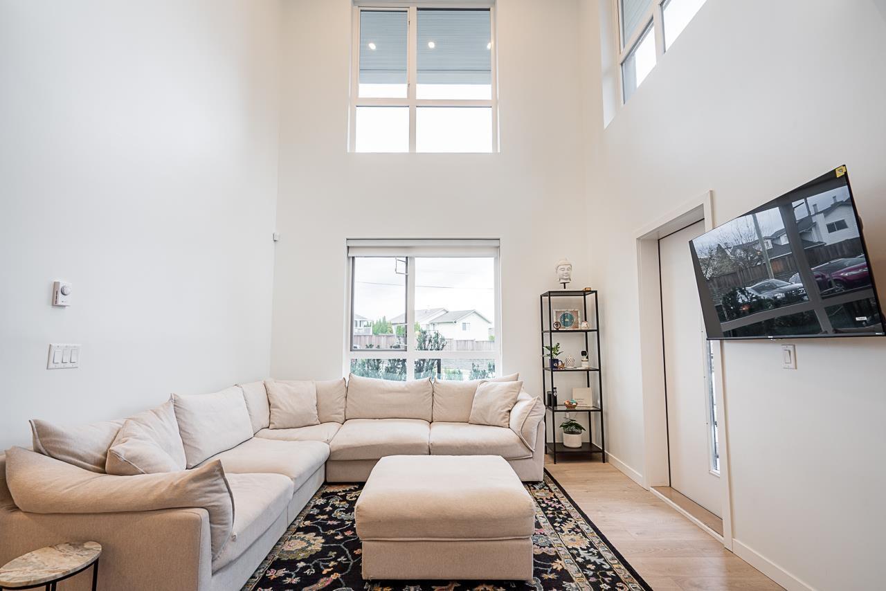 105 19577 65B Avenue - photo 2