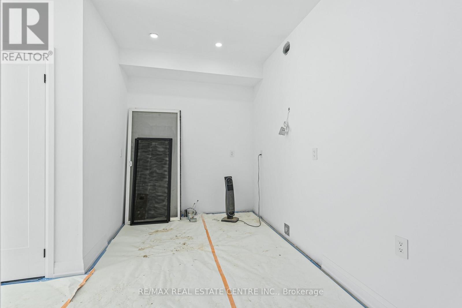 19 JAMES STREET - 10