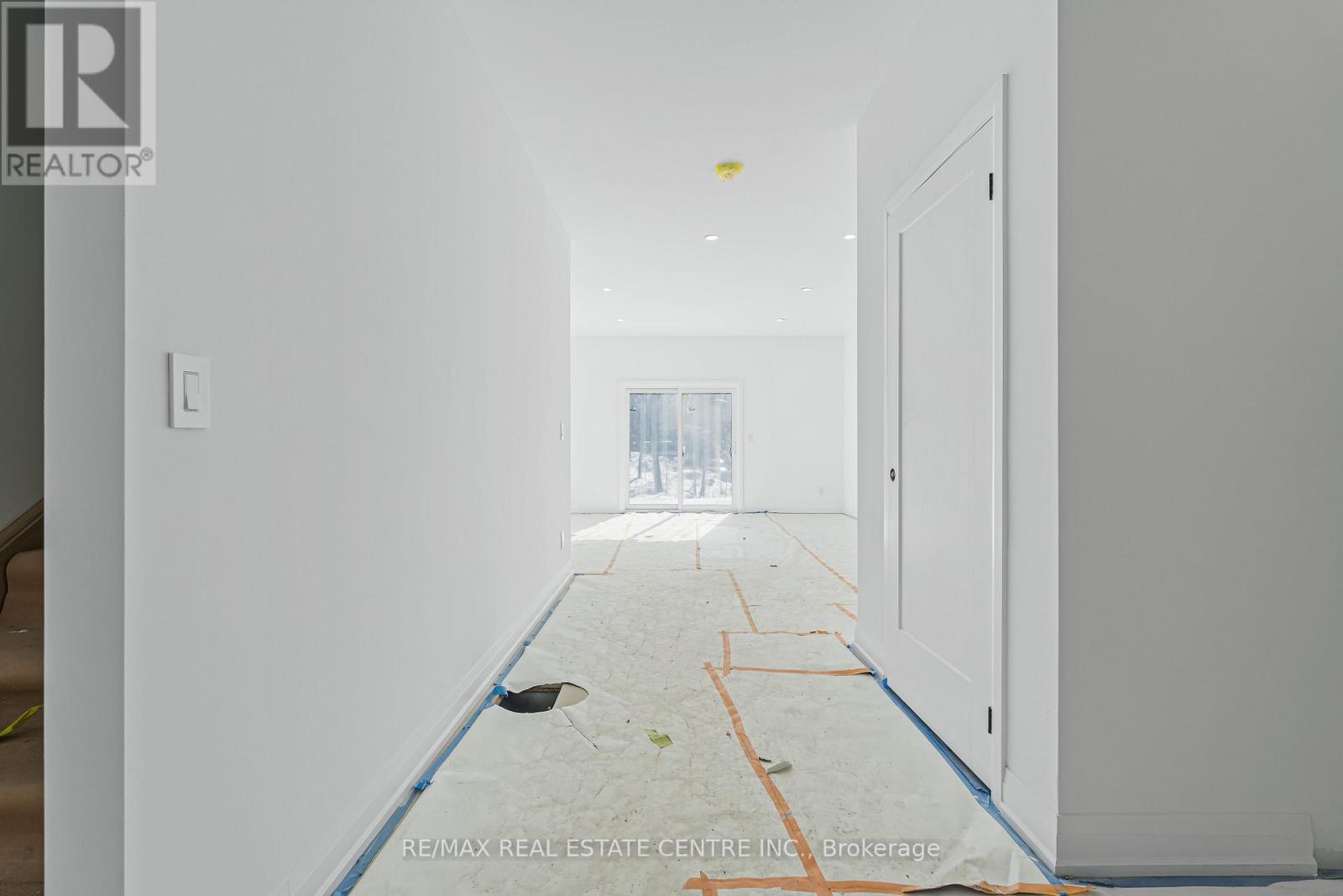19 JAMES STREET - 12