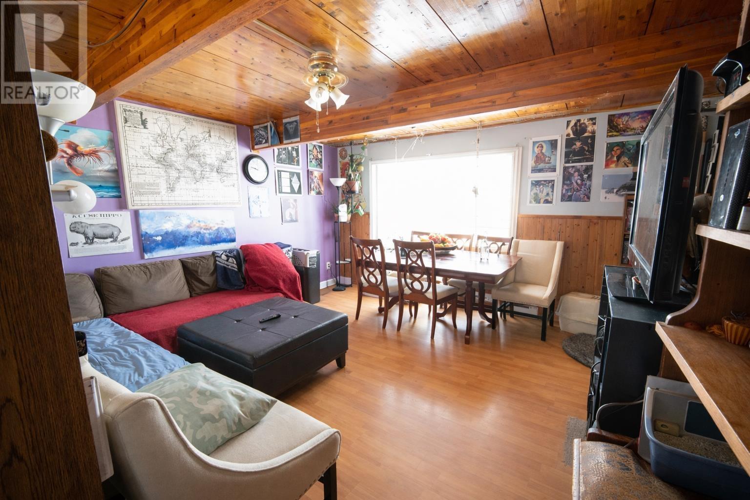 Property 6 of 20 of 68 Ridgevalley Road