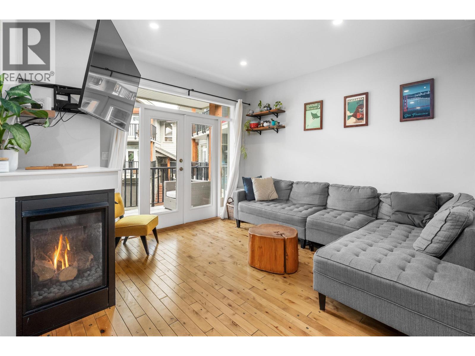 19 39758 GOVERNMENT ROAD, Squamish