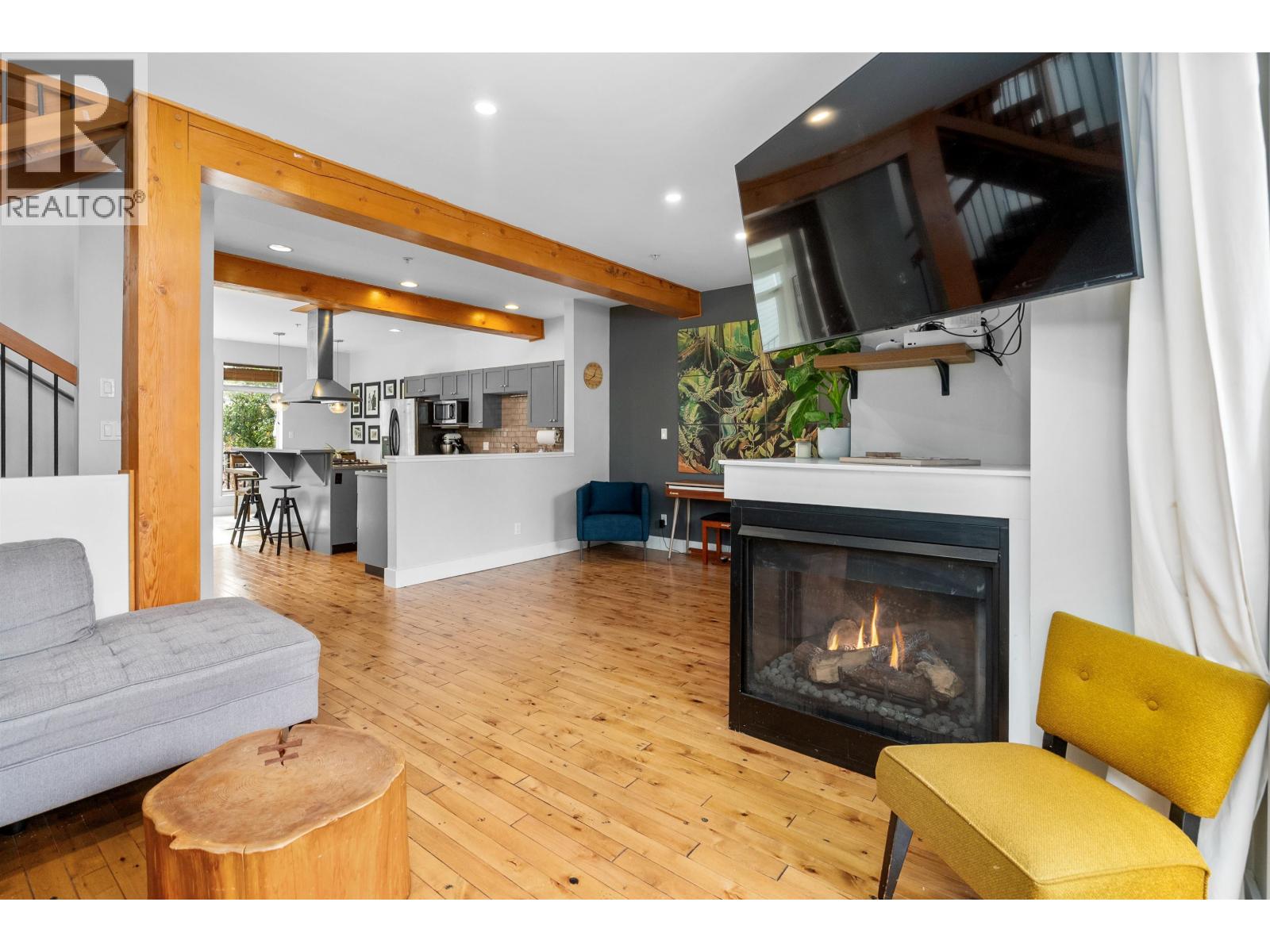 19 39758 GOVERNMENT ROAD, Squamish