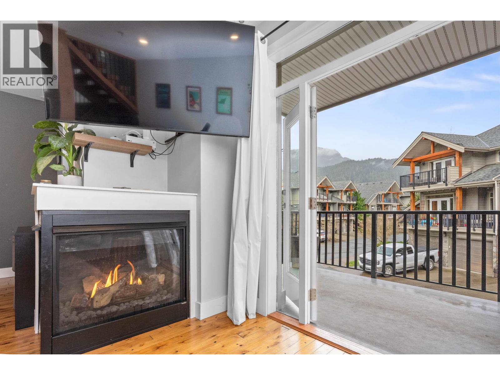 19 39758 GOVERNMENT ROAD, Squamish