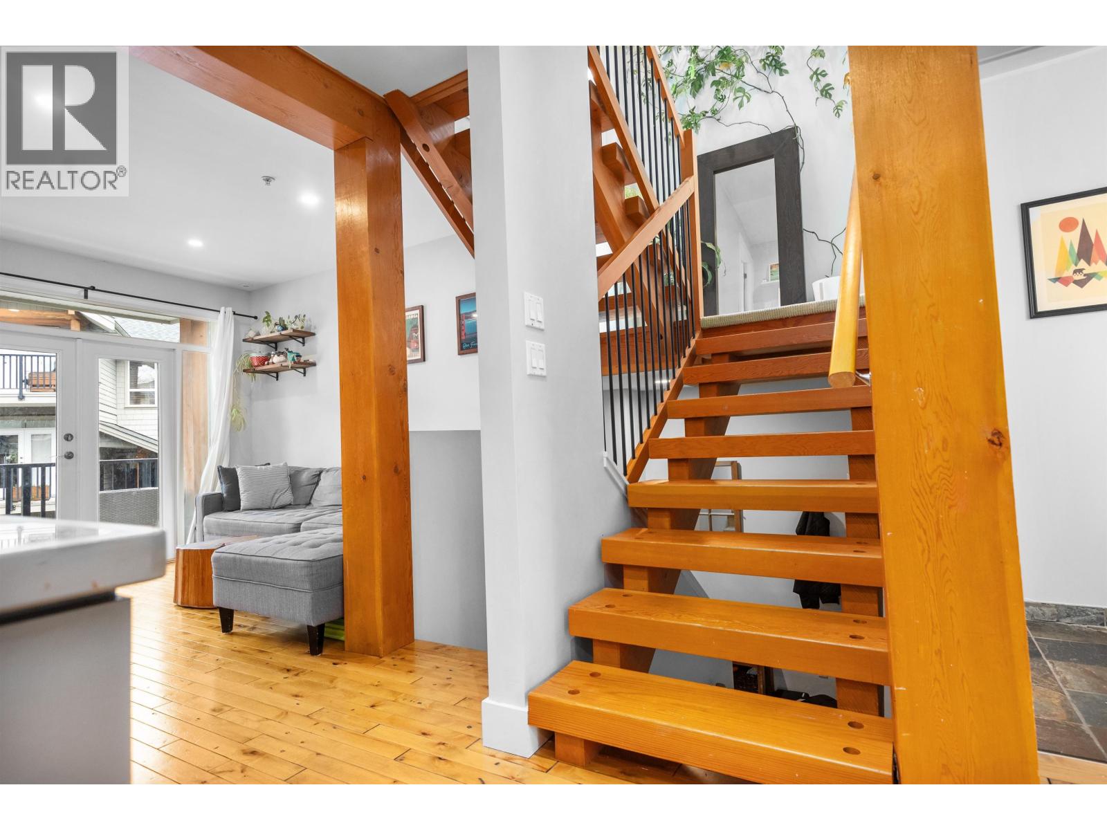 19 39758 GOVERNMENT ROAD, Squamish