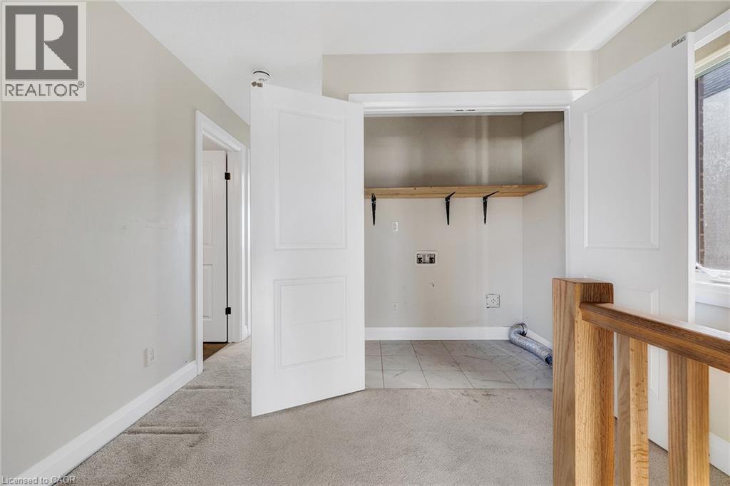47 PONDCLIFFE Drive - 23