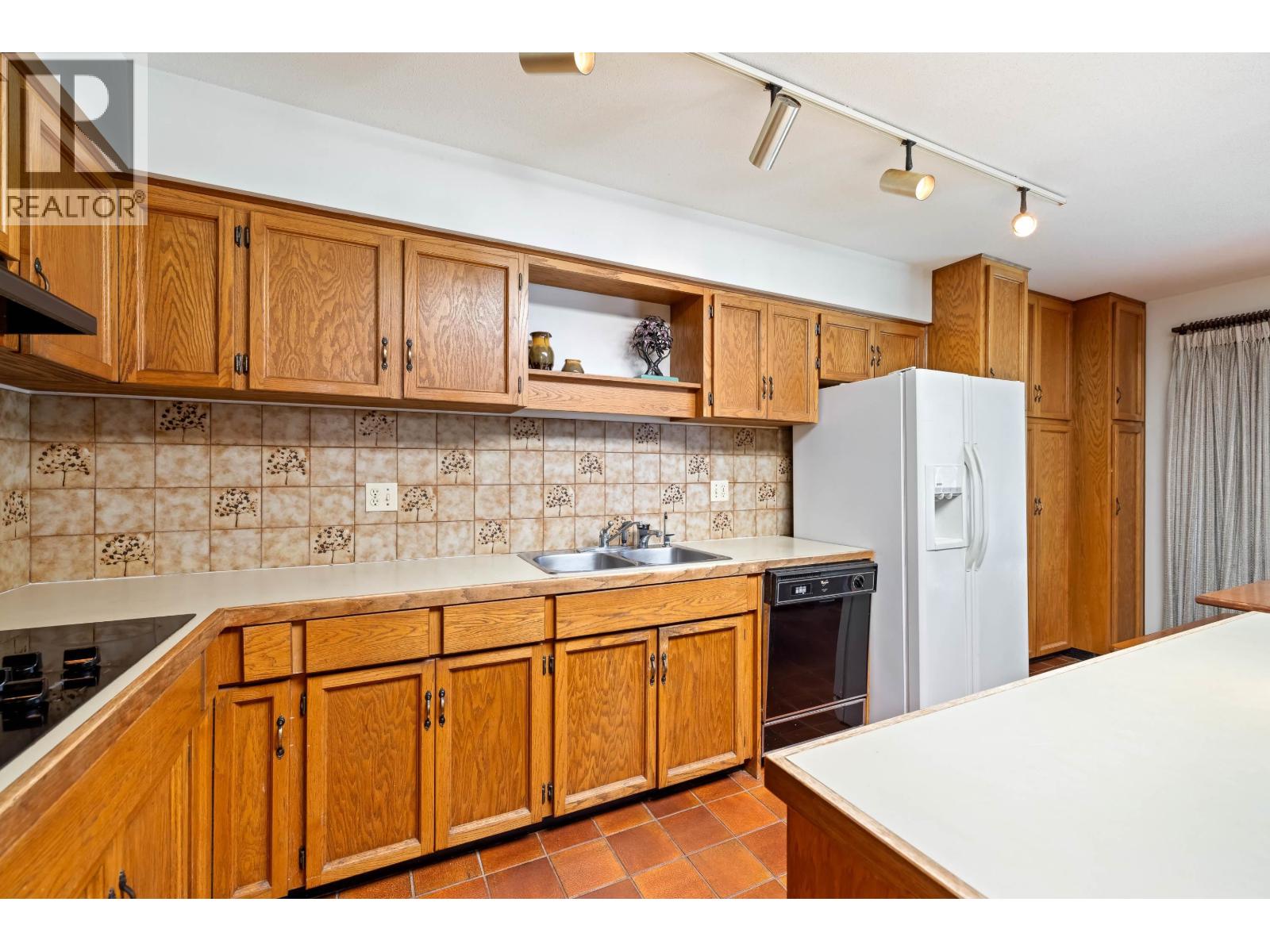 5757 GOLDENROD Crescent, Delta