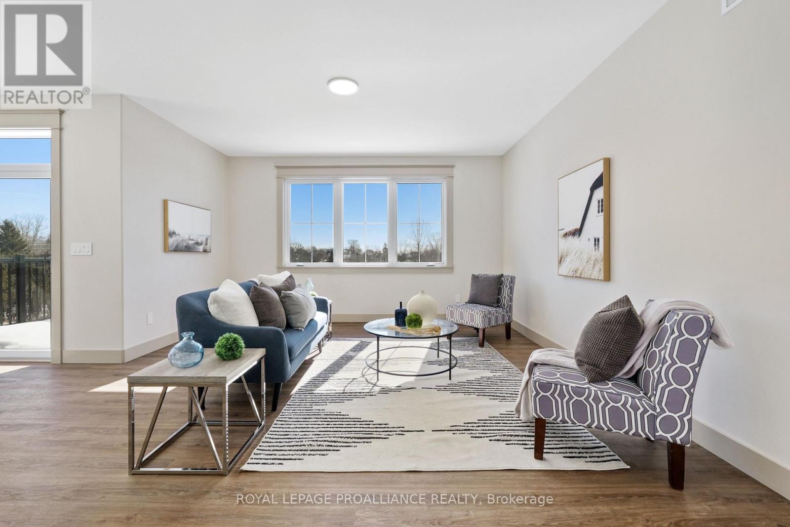 7 MERRIMAN COURT - 12