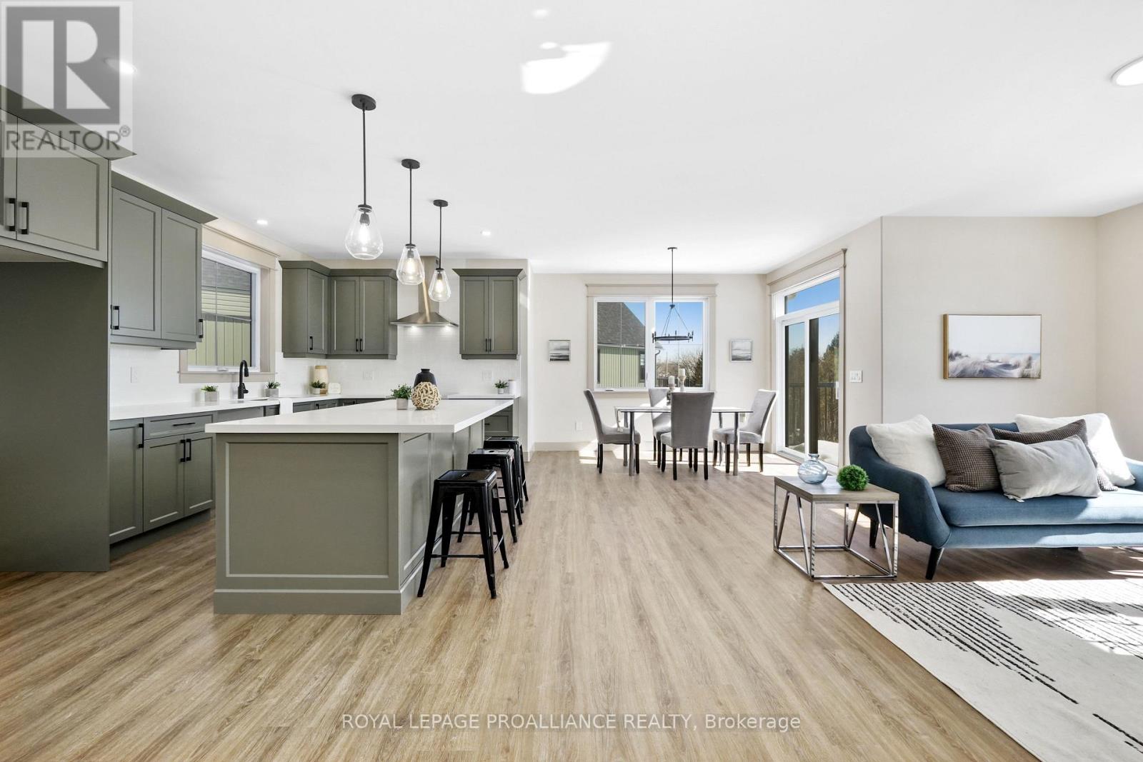 7 MERRIMAN COURT - 7