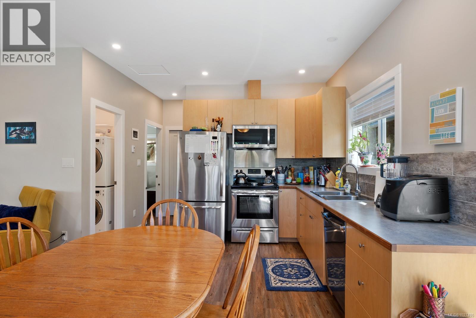 2725 Derwent Ave, Cumberland