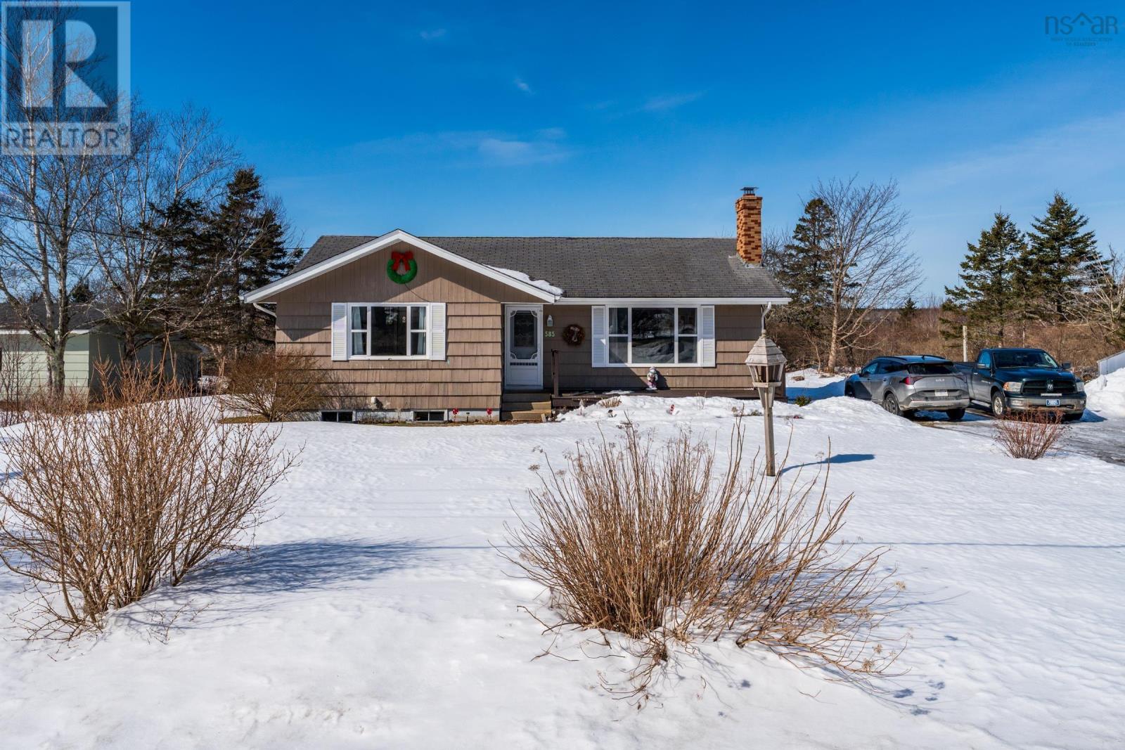 Property 10 of 40 of 585 Highway 340