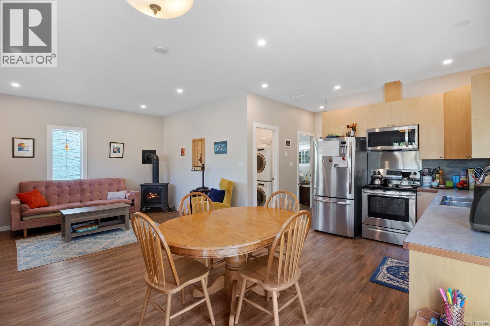 2725 Derwent Ave, Cumberland