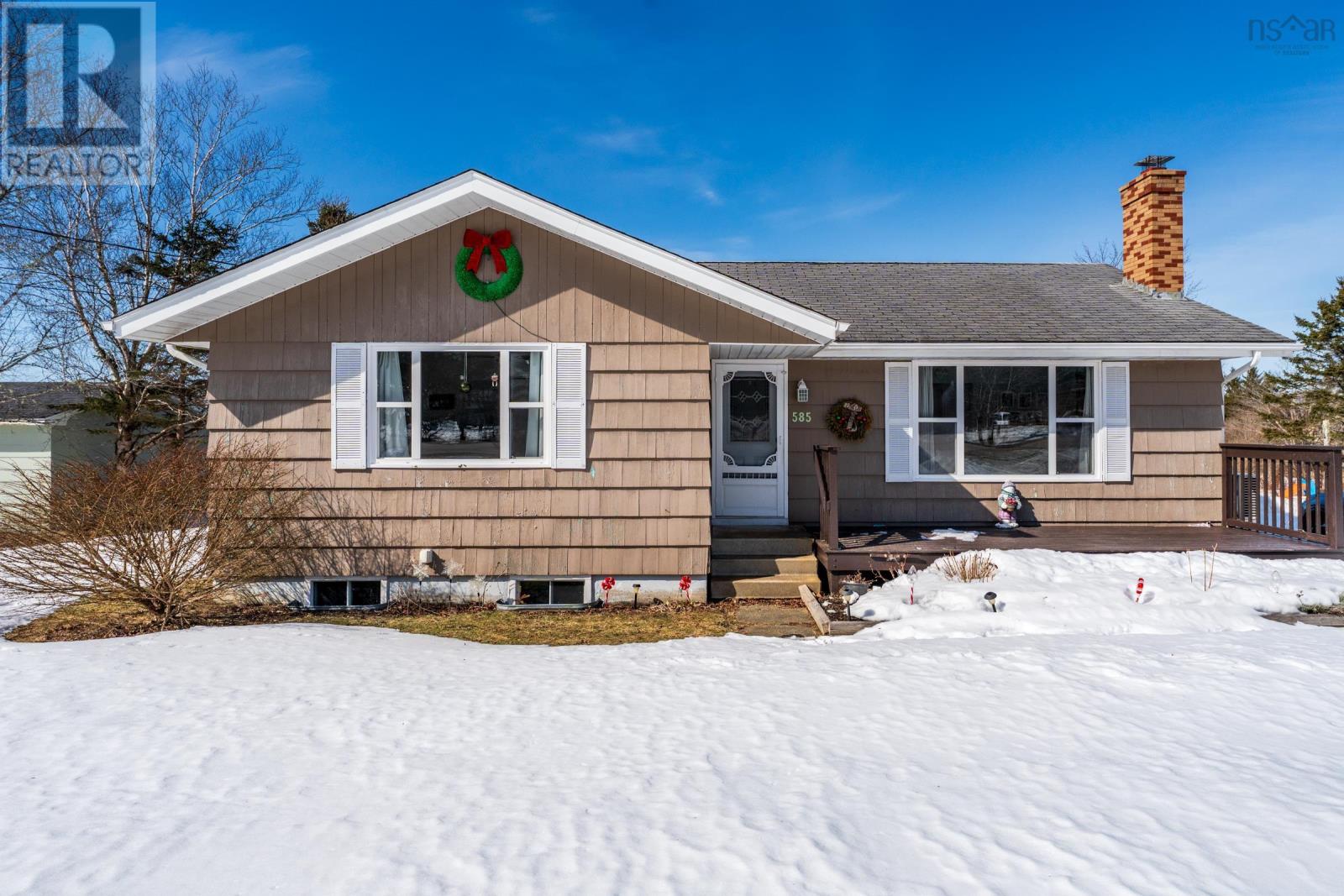 Property photo of 585 Highway 340