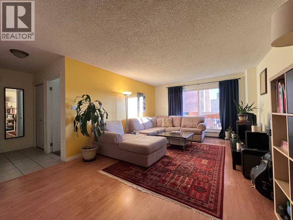 Single Family House for Sale in    Avenue SW Beltline Calgary 