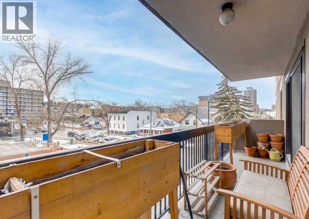 Single Family House for Sale in    Avenue SW Beltline Calgary 