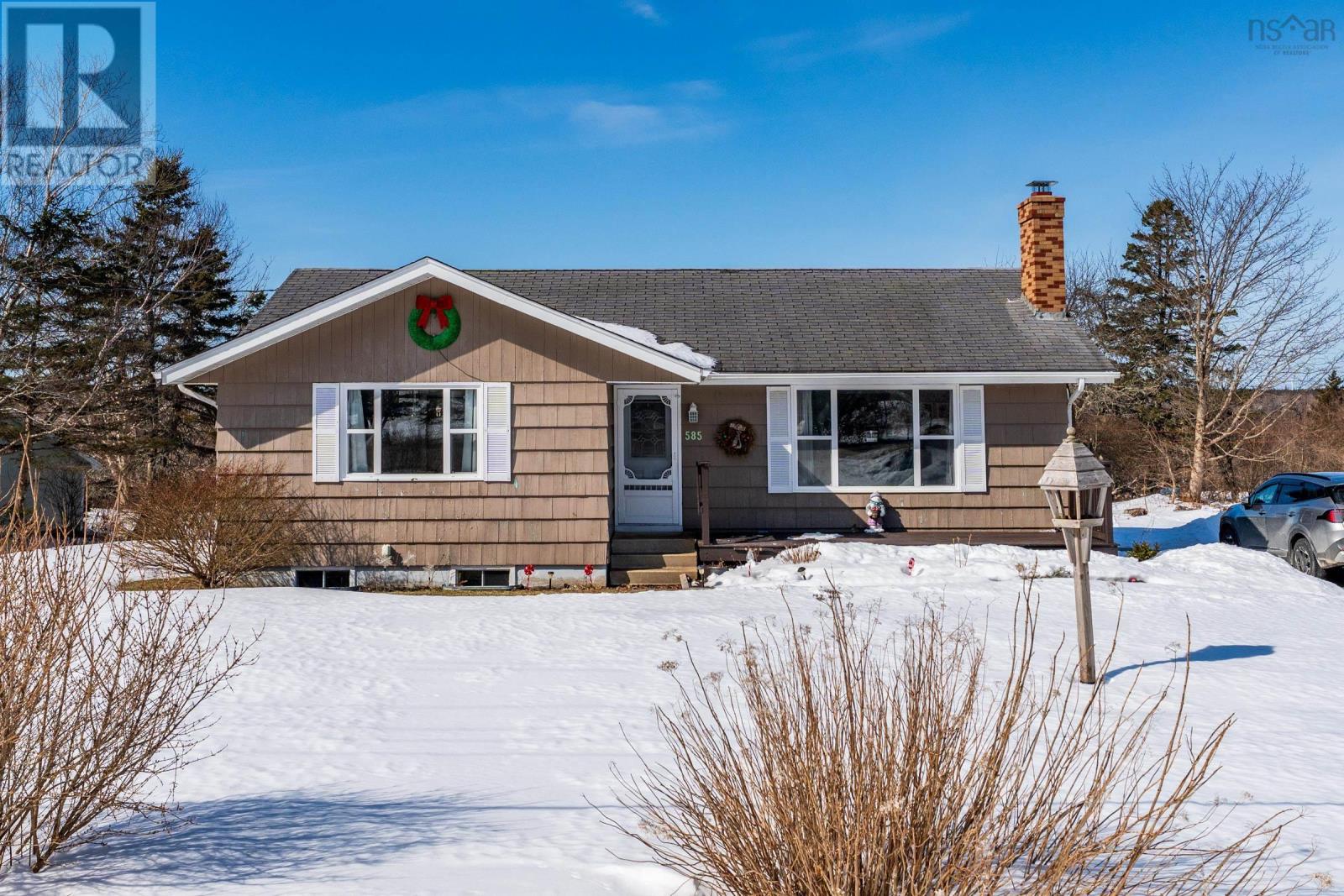 Property 11 of 40 of 585 Highway 340