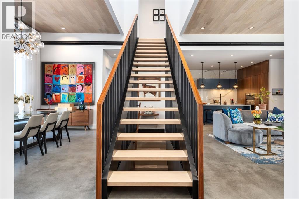 Single Family House for Sale in  Cliffe Avenue SW Elboya Calgary 