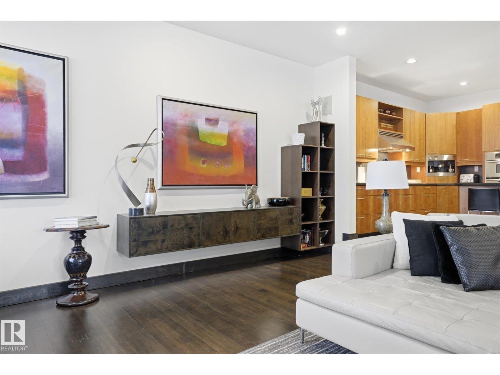 9012 98 ST NW, Edmonton