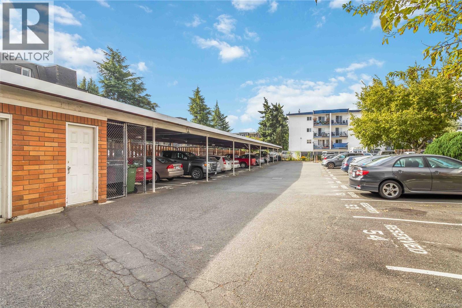 303 853 Selkirk Avenue, Esquimalt