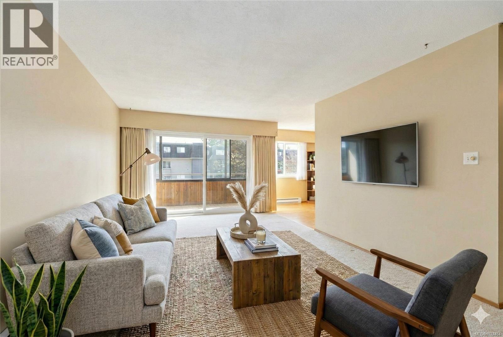 303 853 Selkirk Avenue, Esquimalt