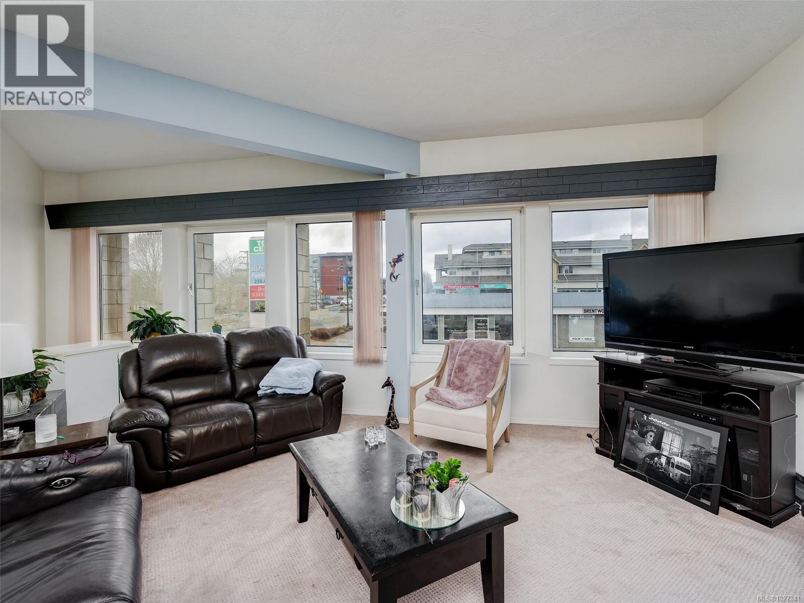  7135 West Saanich Road, Central Saanich