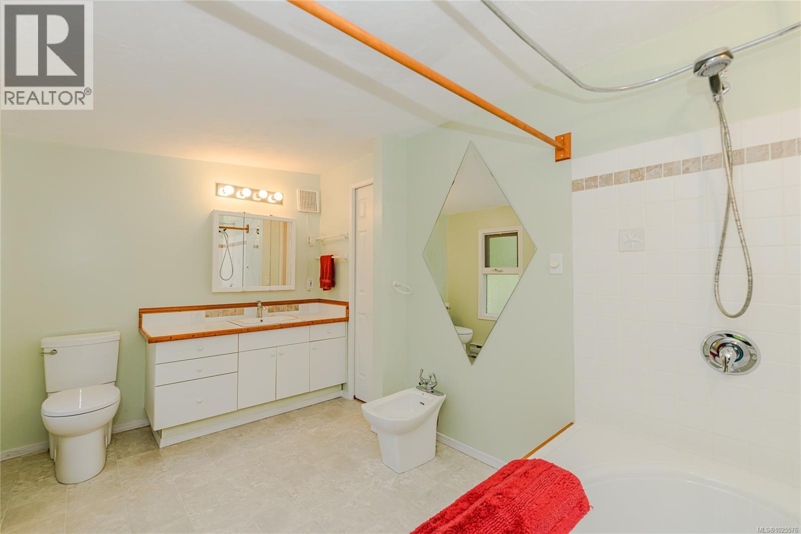  126 Maliview Drive, Salt Spring