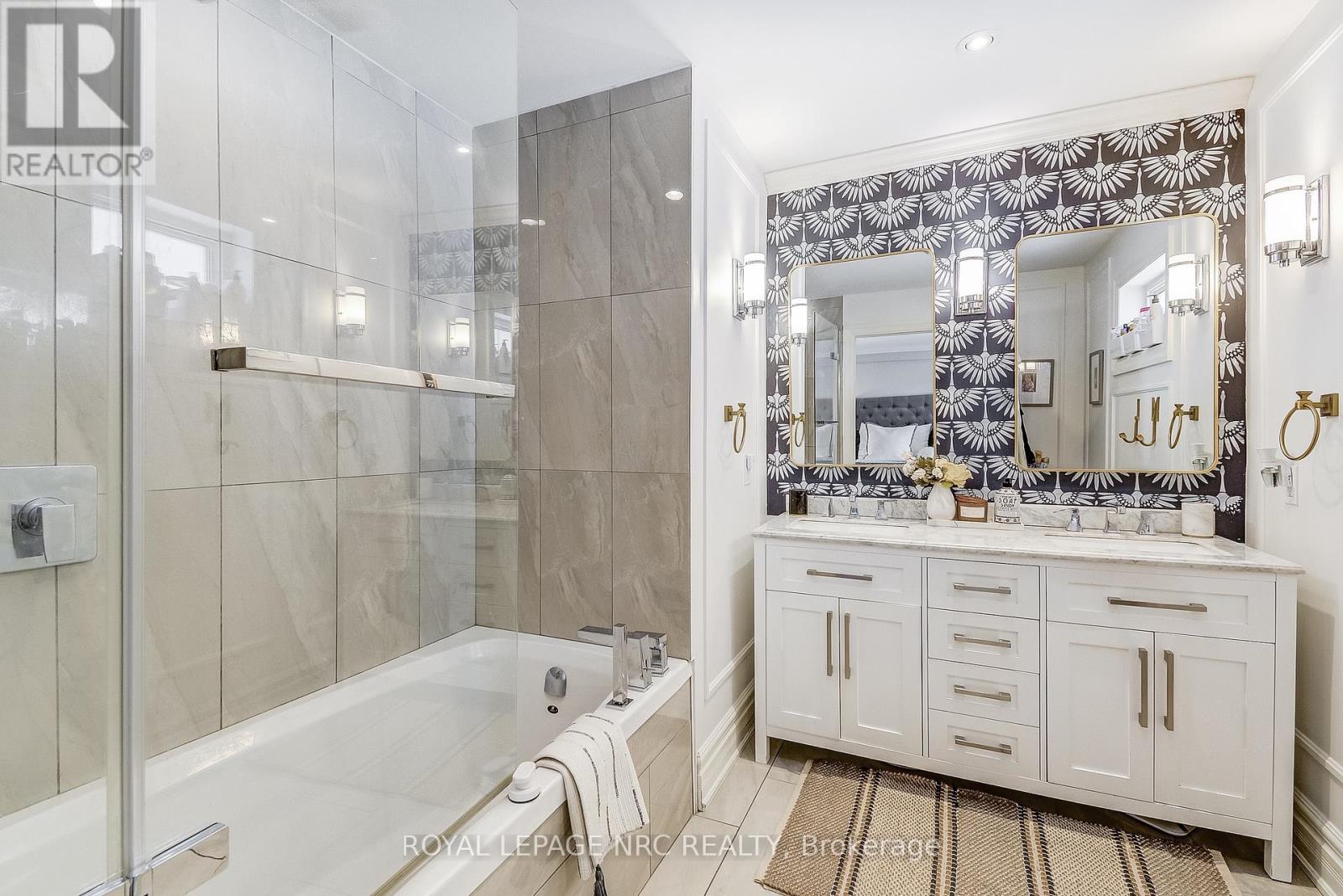 764 GREEN STREET - 23