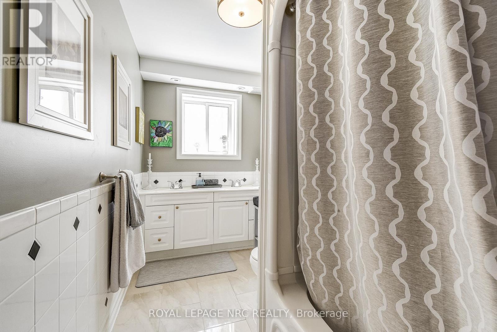 764 GREEN STREET - 31