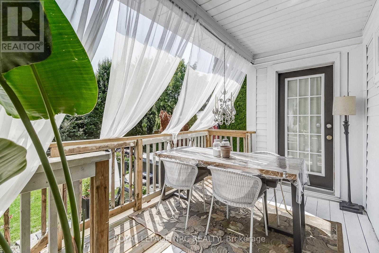 764 GREEN STREET - 36