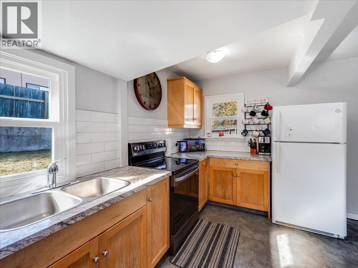 530 Turner Street, Warfield