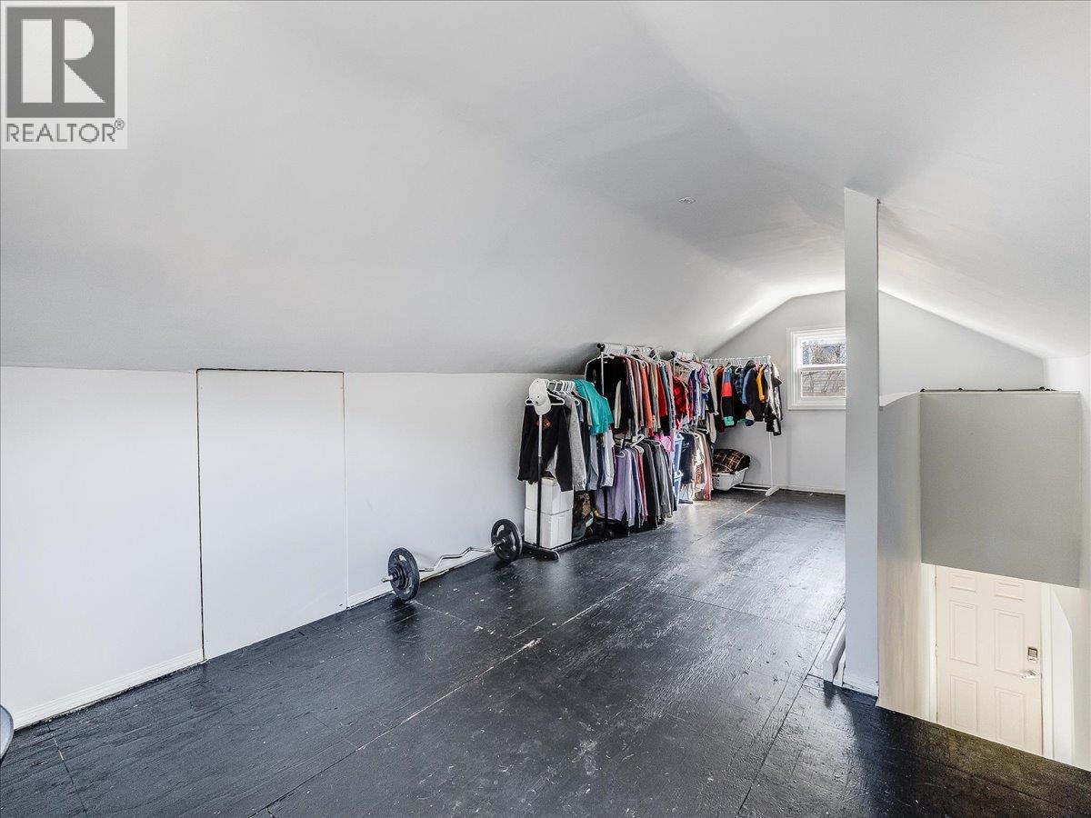 530 Turner Street, Warfield