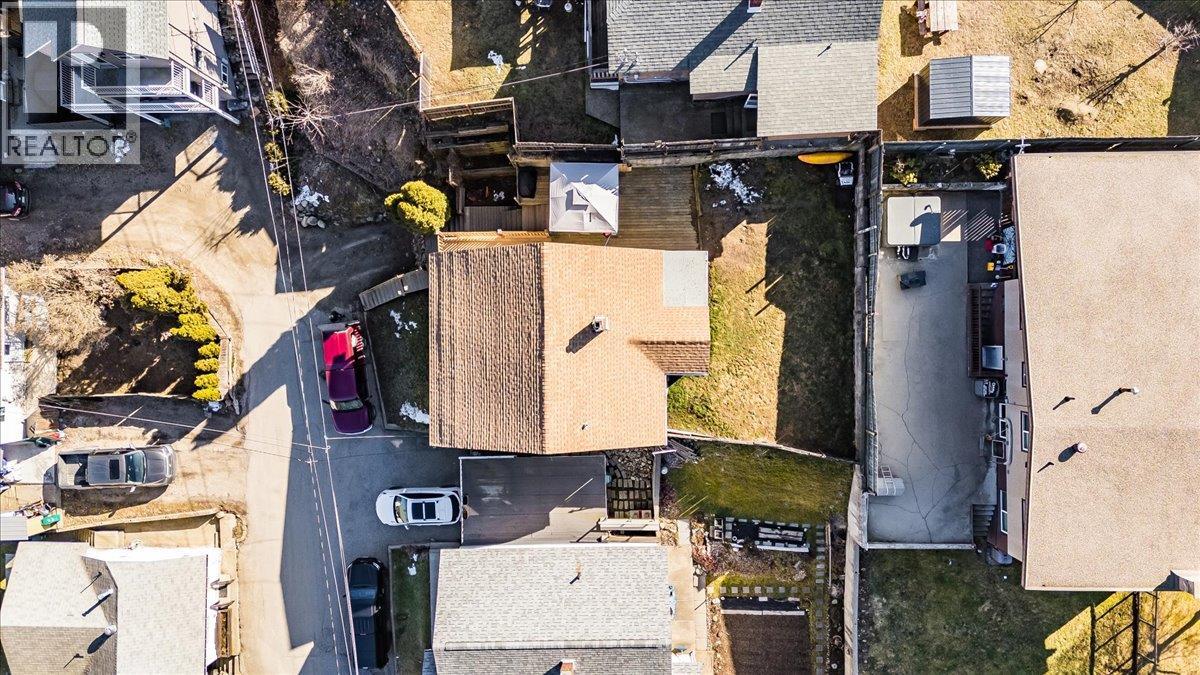 530 Turner Street, Warfield