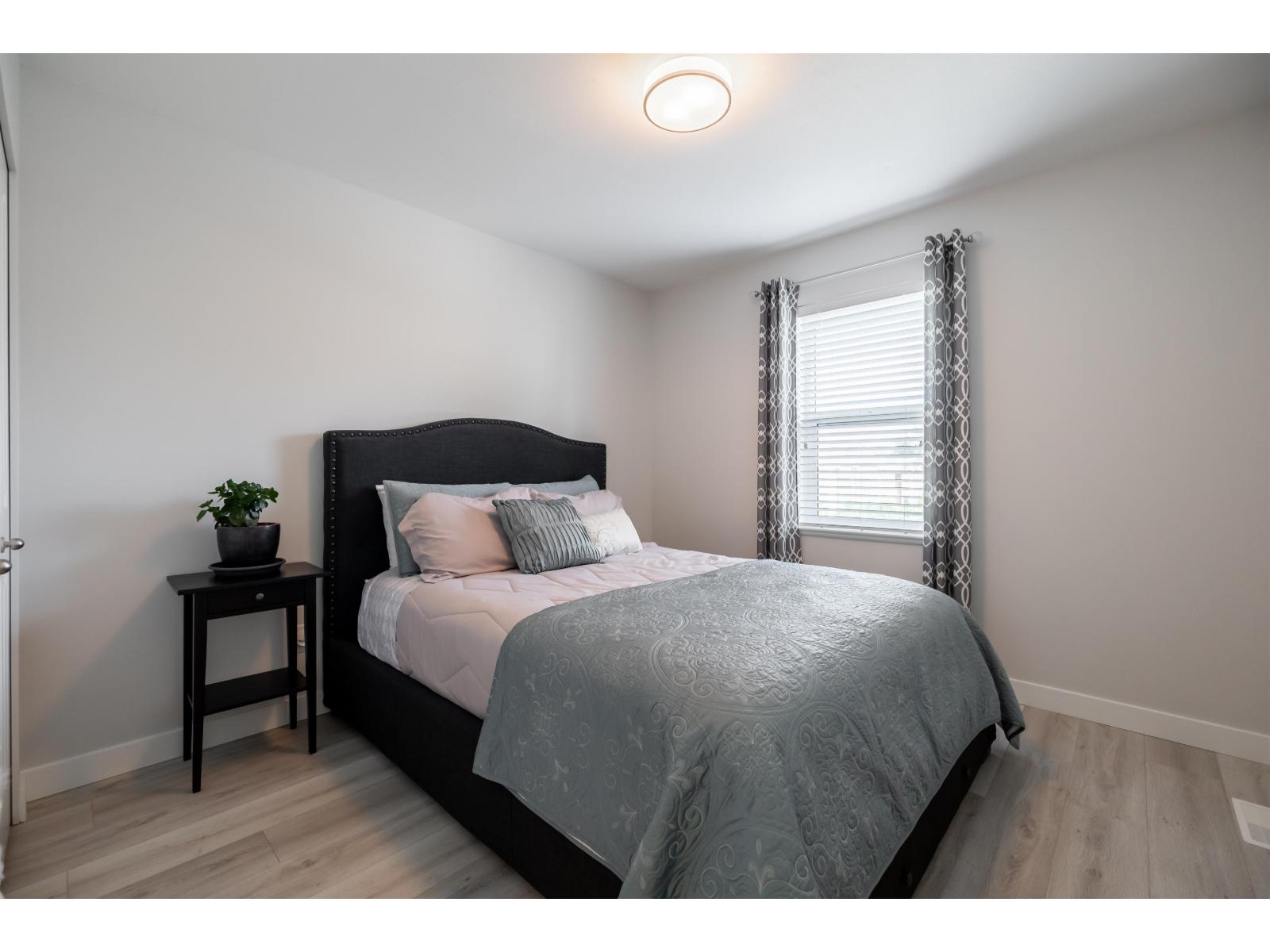 20267 82B AVENUE, Langley