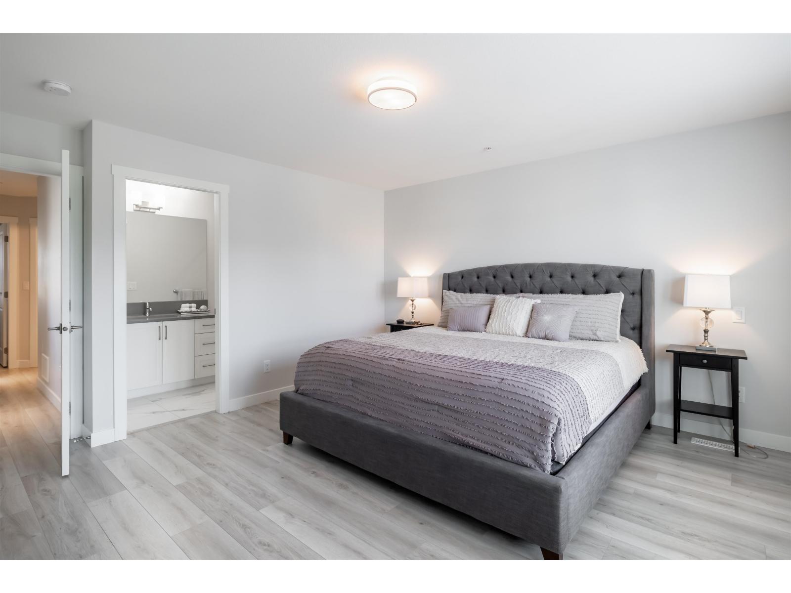 20267 82B AVENUE, Langley