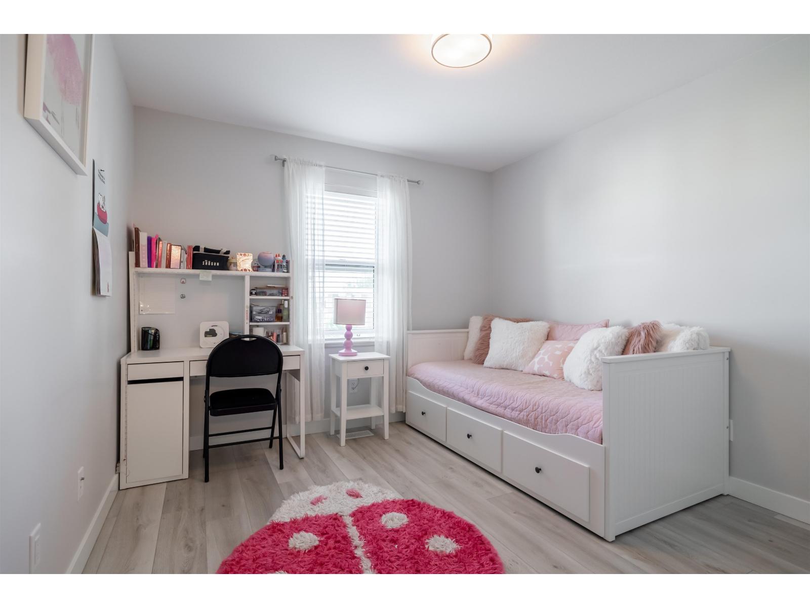 20267 82B AVENUE, Langley