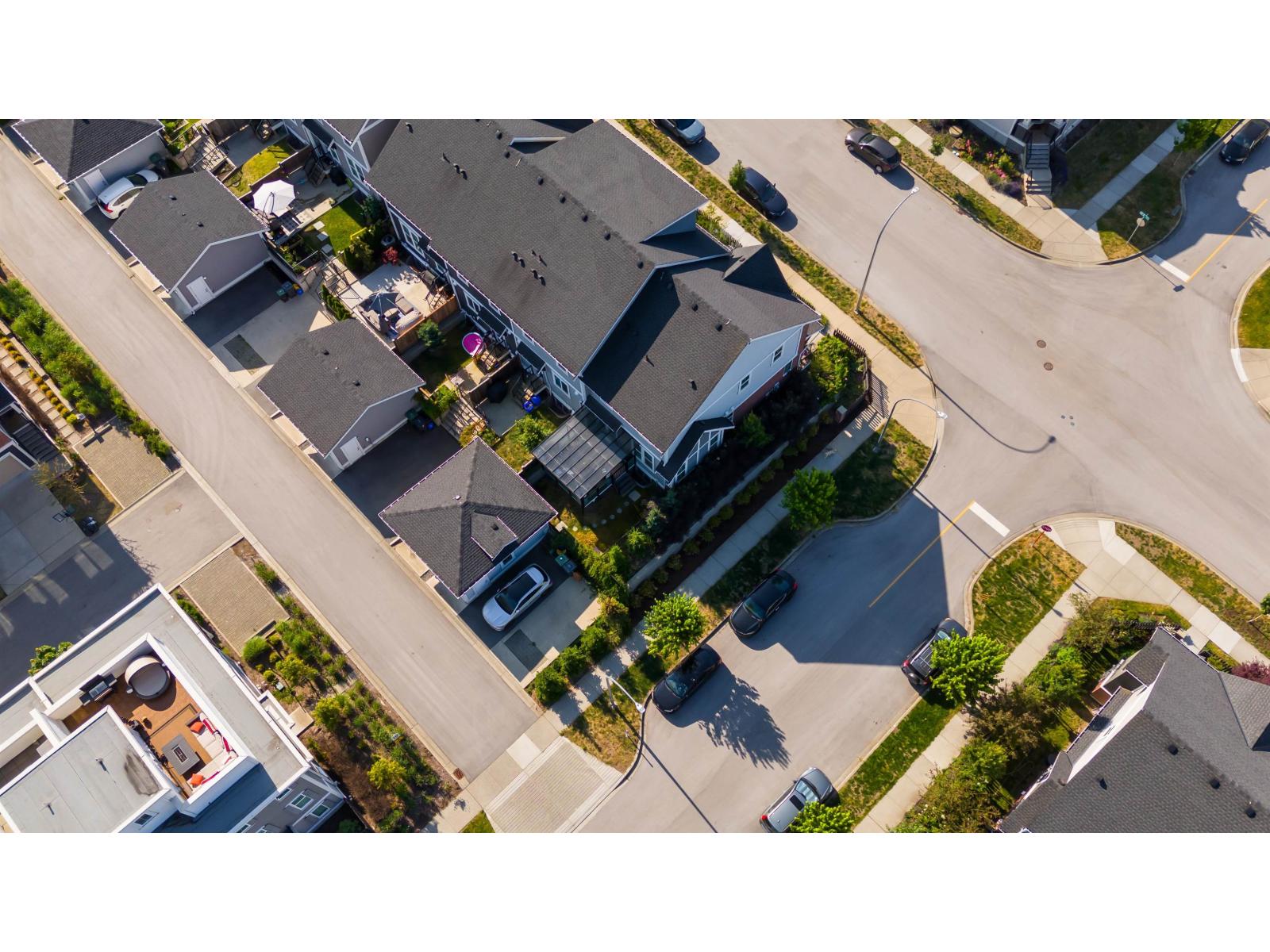 20267 82B AVENUE, Langley