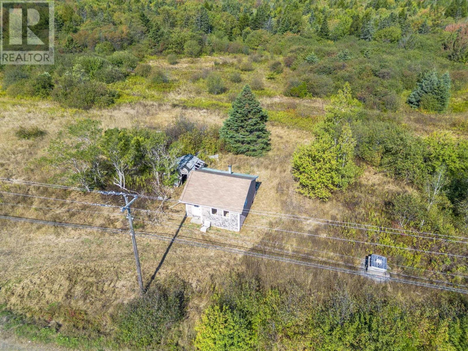 Property 45 of 49 of 85 101 Highway