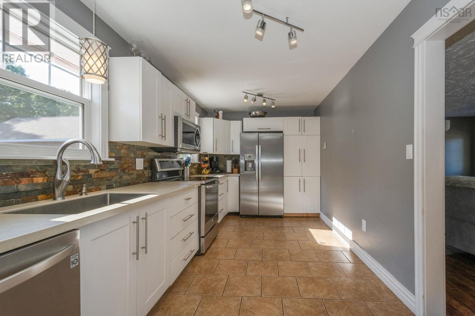 Property 10 of 47 of 91 Clairmont Road