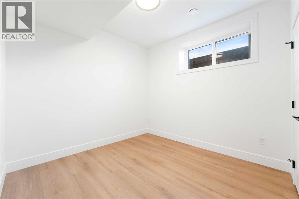 Single Family House for Sale in   Street NE Winston Heights/Mountview Calgary 