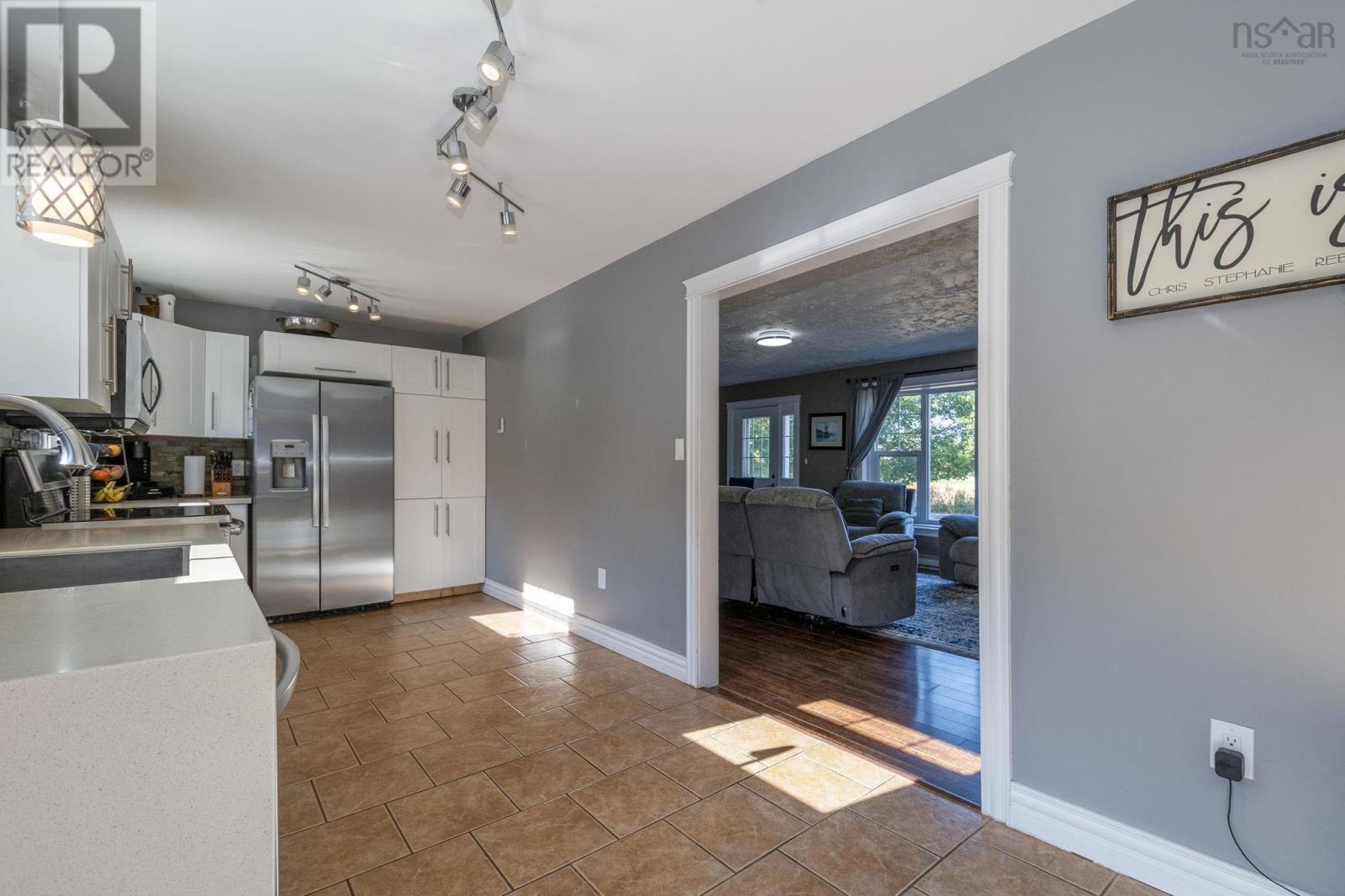 Property 11 of 47 of 91 Clairmont Road