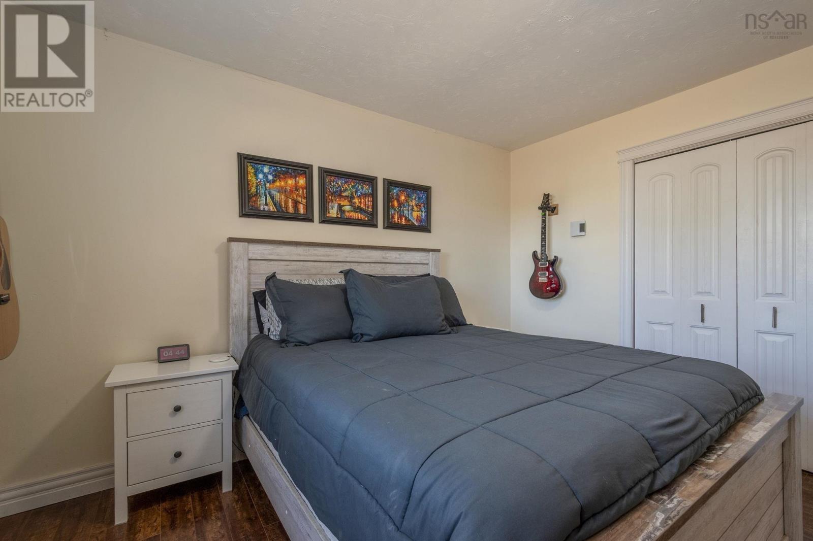 Property 17 of 47 of 91 Clairmont Road