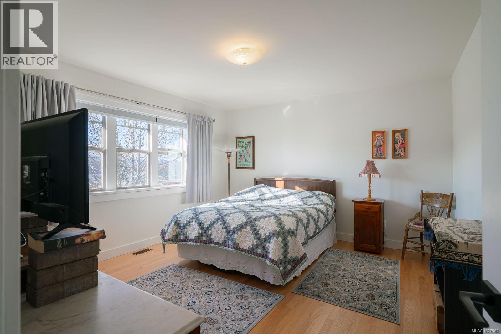 2979 6th Ave - 41