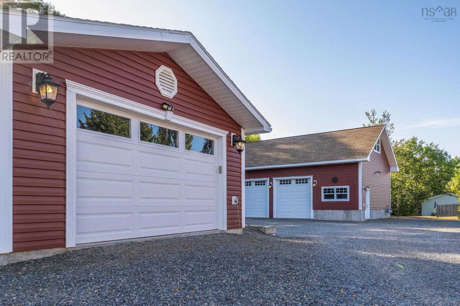 Property 33 of 47 of 91 Clairmont Road