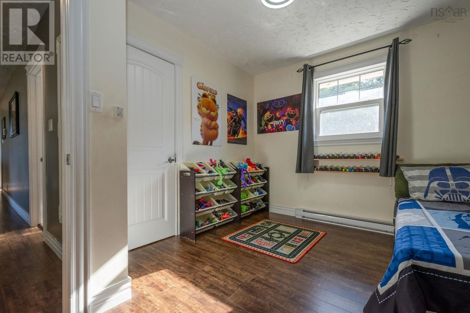 Property 23 of 47 of 91 Clairmont Road