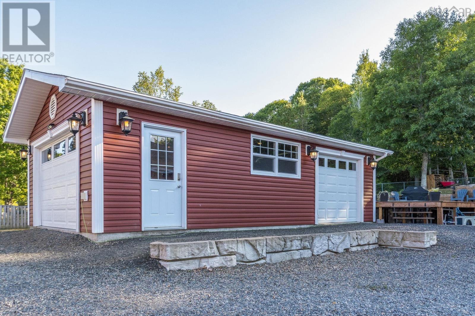 Property 28 of 47 of 91 Clairmont Road