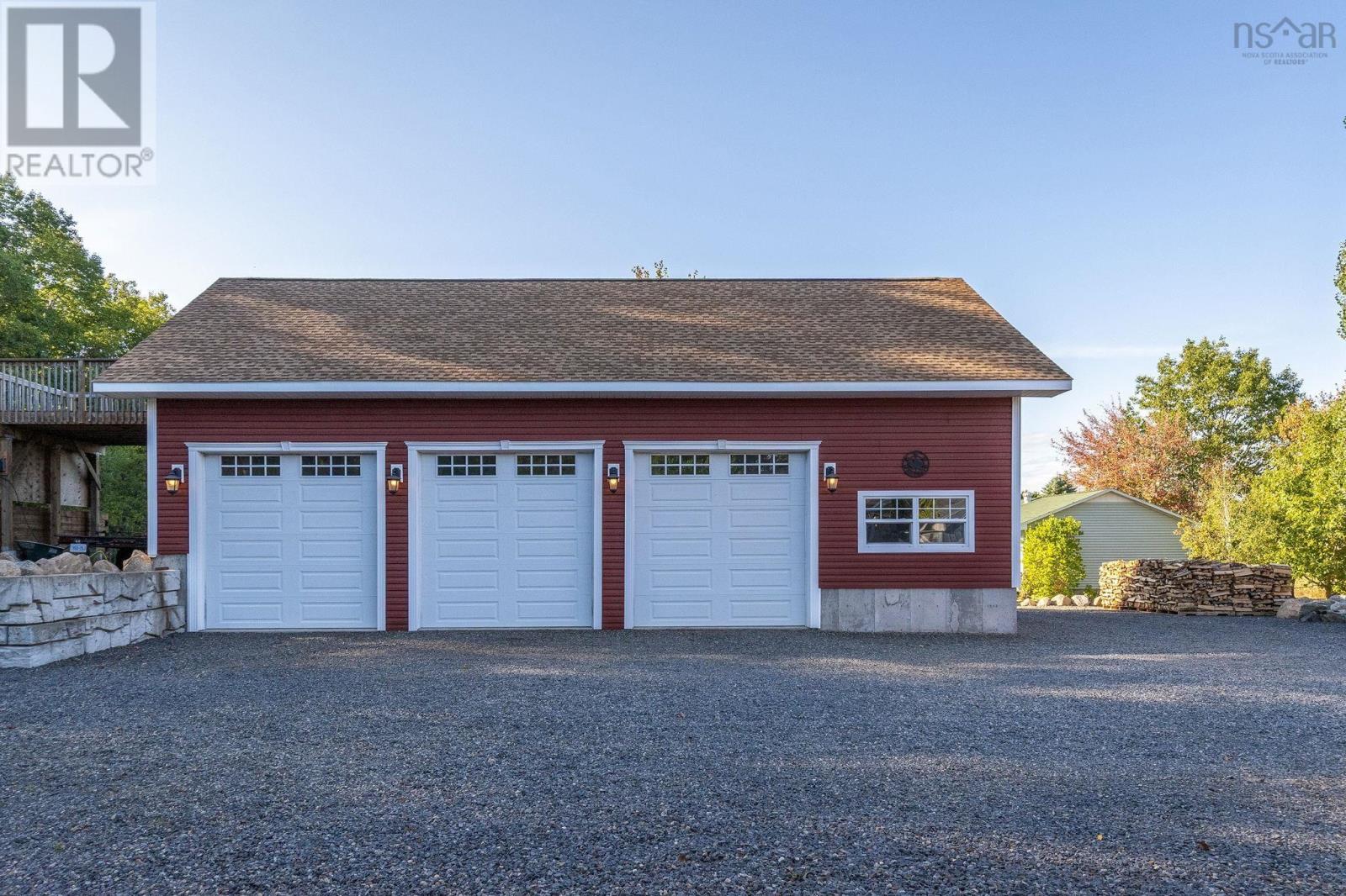 Property 34 of 47 of 91 Clairmont Road