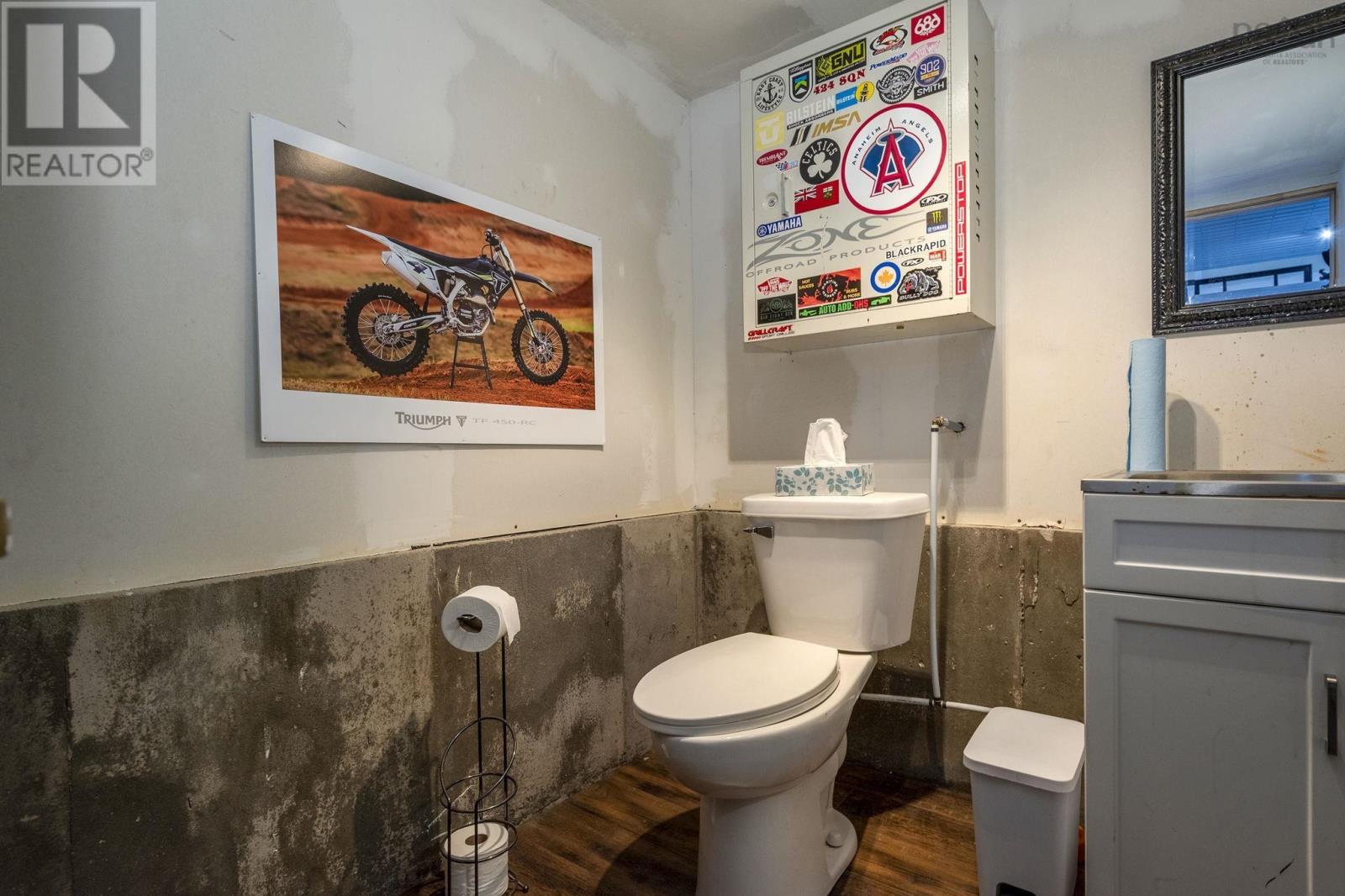 Property 39 of 47 of 91 Clairmont Road