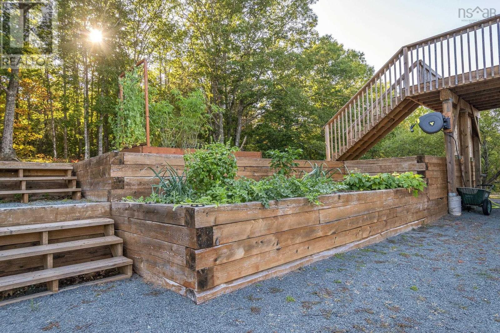 Property 44 of 47 of 91 Clairmont Road