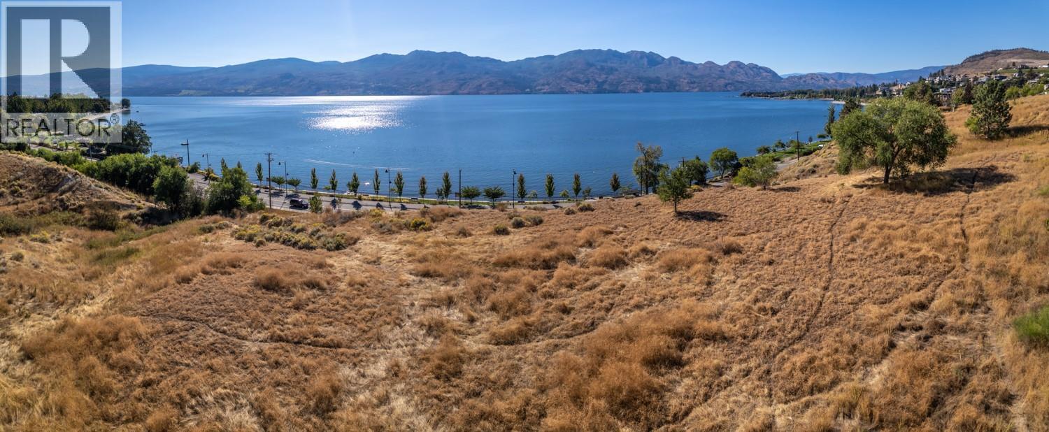  2160 Boucherie Road, West Kelowna