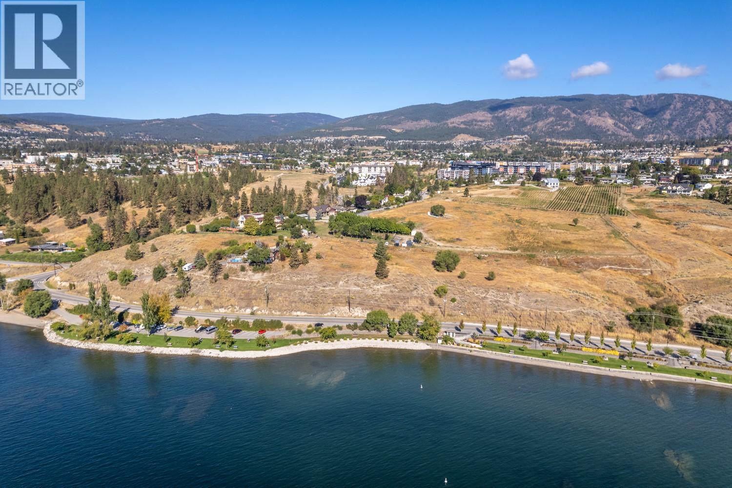  2160 Boucherie Road, West Kelowna